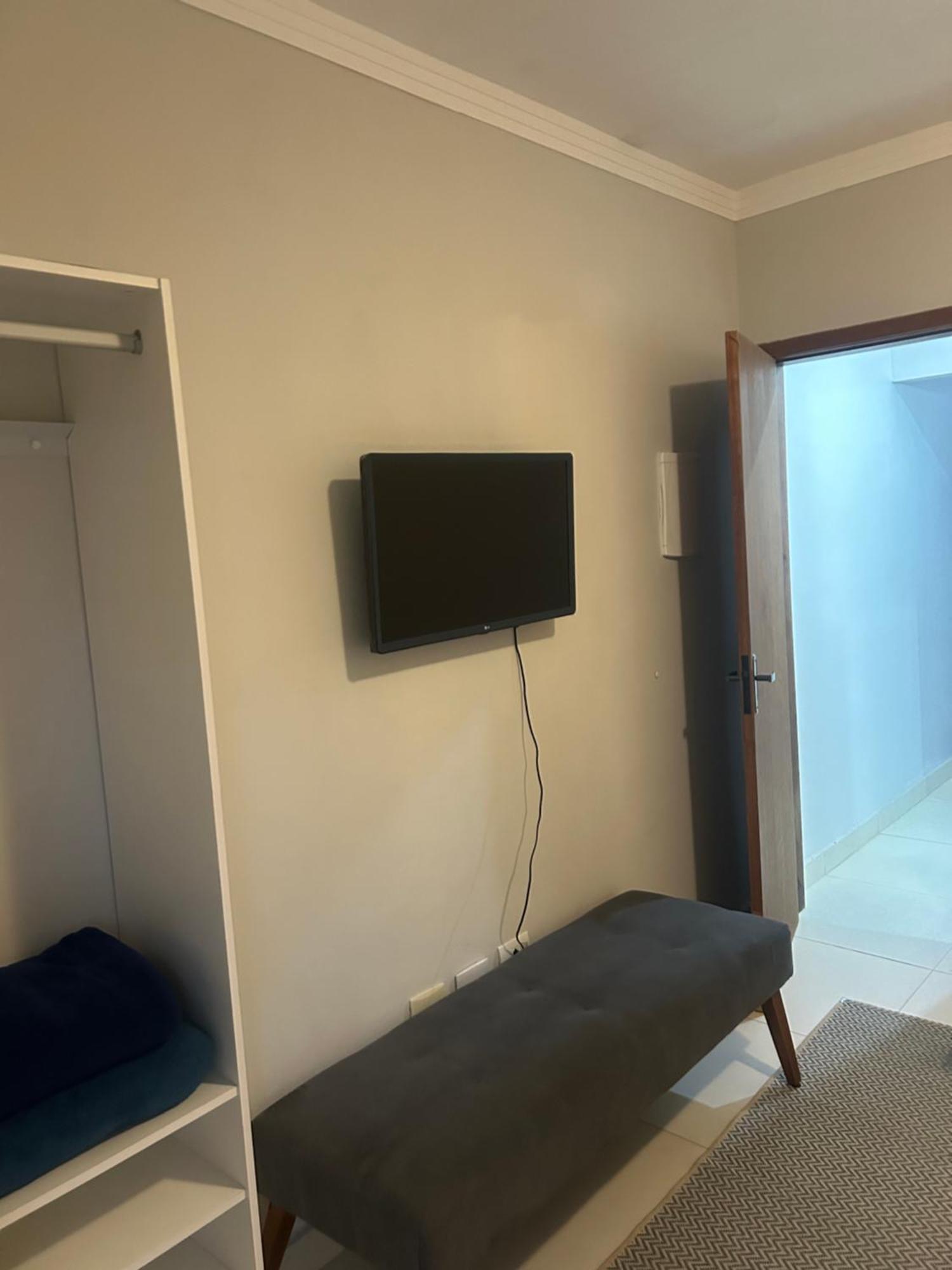 ホテル Residencial Camburya カンブリ エクステリア 写真